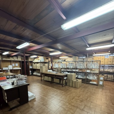 Máquinas da Indústria de Bordados | Mobiliário de Escritório | Existências | Matéria Prima e Produto Acabado - Freguesia de POLVOREIRA, Concelho de GUIMARÃES  