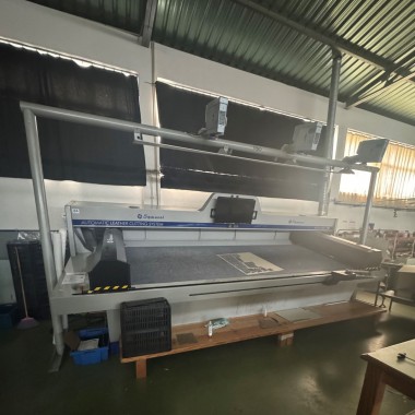 Máquinas e Equipamentos da indústria do Calçado | Lote de Sapatos | Matéria Prima | Mobiliário de Escritório - Freguesia de ESPARGO, Concelho SANTA MARIA DA FEIRA 