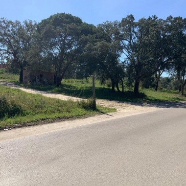 28 Lotes de terreno ( afetos a comércio e/ou armazém) - Quinta da Varzinha - Freguesia de São Sebastião, Concelho de Setúbal 