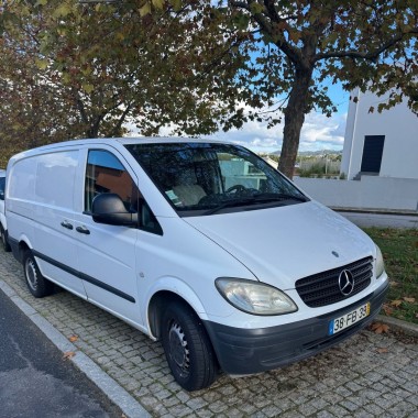 3 Viaturas da marca MERCEDES-BENZ e FORD 