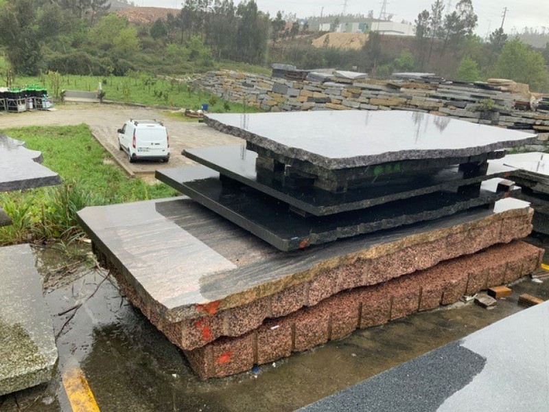 Stock de granito no concelho de Tondela