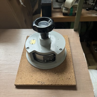maquina-de-cortar-amostras.jpg