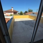 Moradia de r/c e 1º andar com terraço e logradouro - Freguesia de AVANCA, concelho de ESTARREJA 