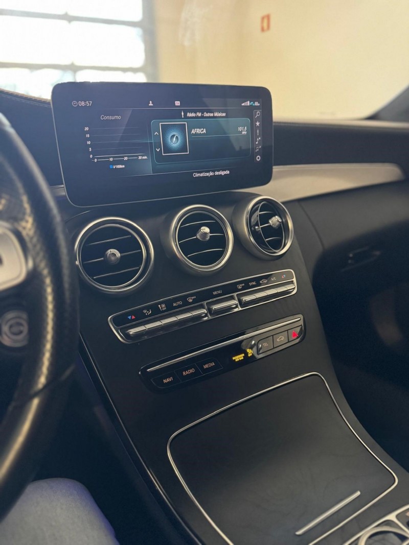 Viatura da marca Mercedes- Benz com a matricula 74-XN-54
