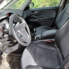 Viatura da marca Opel, modelo Safira com a matrícula 14-PB-49 ( ano de 2014) 