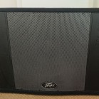 Conjunto de combo amplificador e subwoofer da marca Peavey