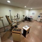 Equipamentos de Oftalmologia | Mobiliário de Escritório | Lote de Óculos de sol e de armação ( diversas marcas e modelos) -  LISBOA 