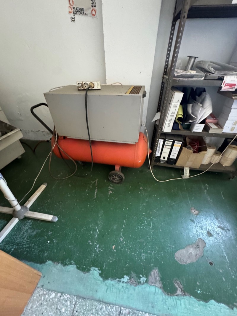 Compressor com 150 litros 