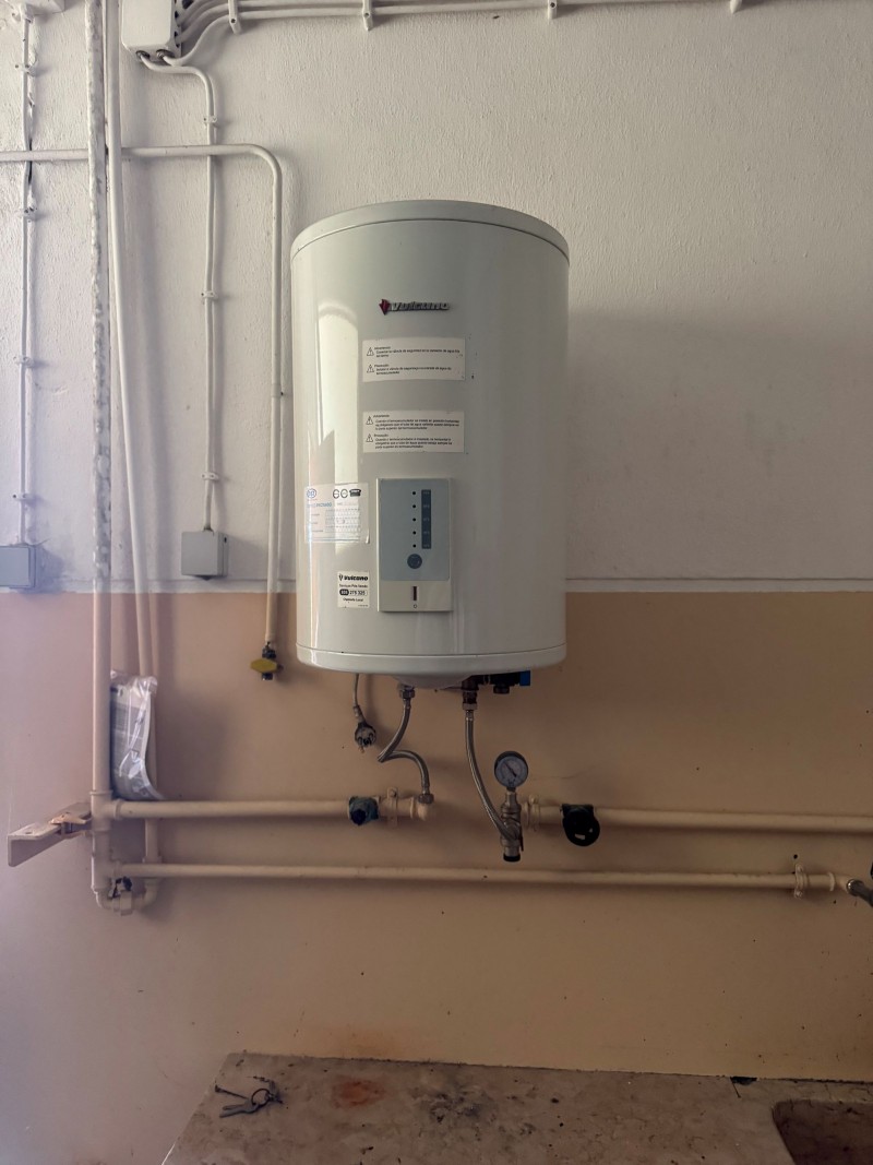 Termoacumulador da marca VULCANO 