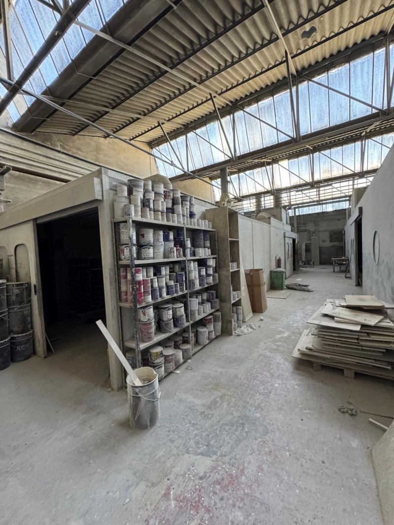 Equipamento de Escritório & Máquinas de Carpintaria - Freguesia de REBORDOSA, Concelho de PAREDES 